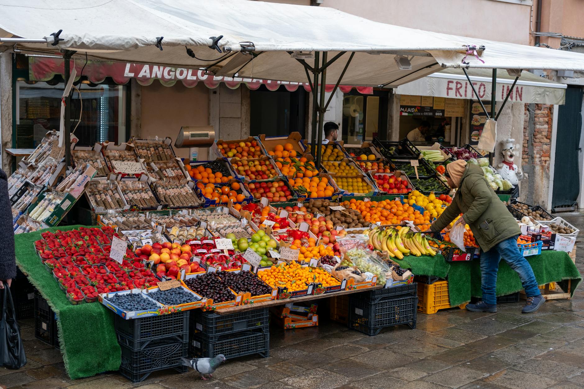 Rome market produce - Photo by Sem Bogaarts on Pexels