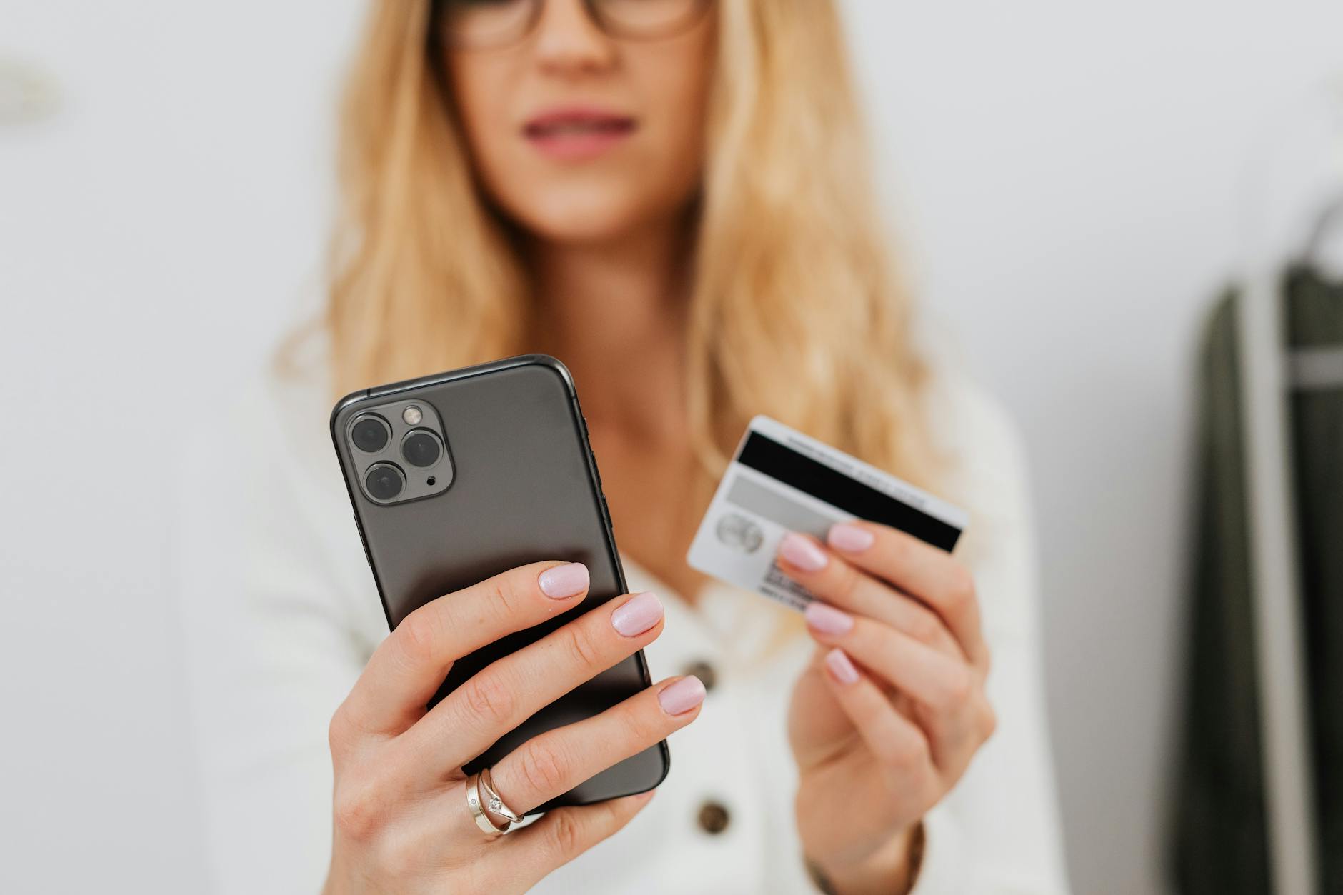 Credit card fraud alert phone - Photo by kaboompics on Pexels