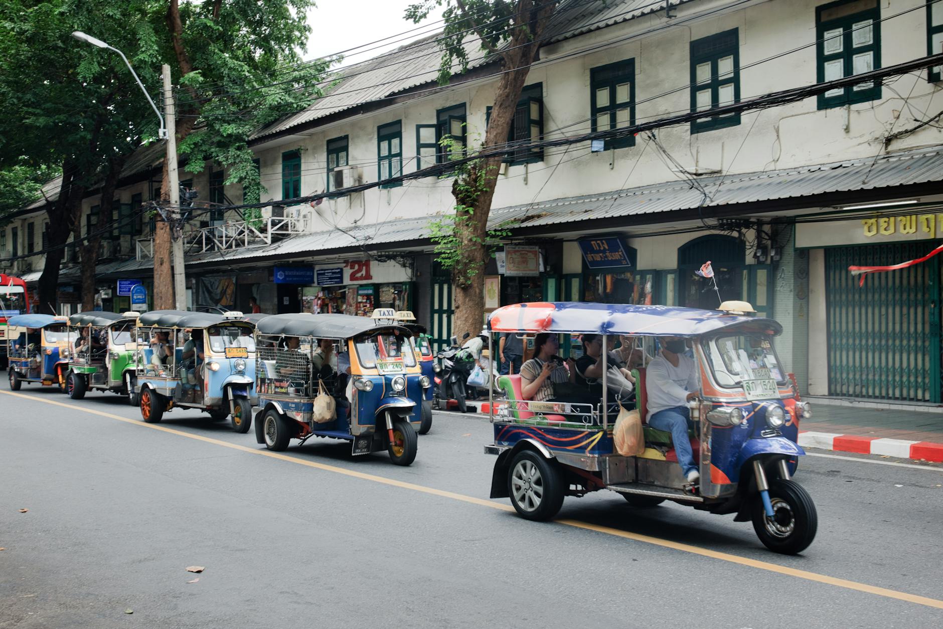 Bangkok taxi - Photo by Fernando B M on Pexels